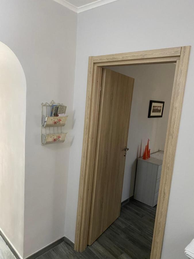 Casa Anita Apartment Napoli Bagian luar foto